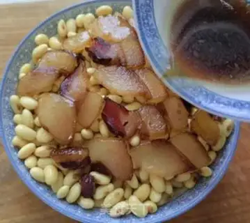 Make A wide variety of gravy, soybeans step 4