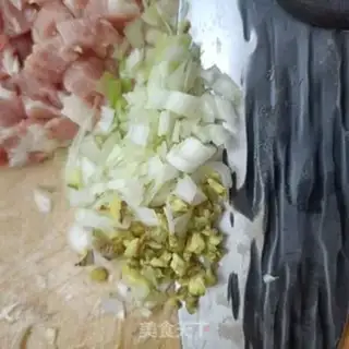 Make A radish meat bun step 10