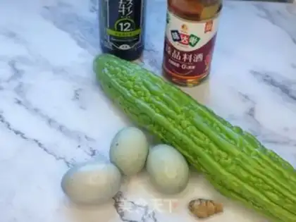 Make Suffering melon omelet soup step 0