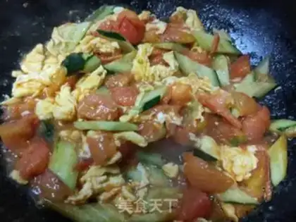 Make Potato cucumber fried eggs step 8