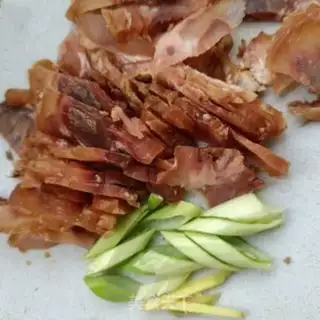 Make Paprika fried hooves step 0