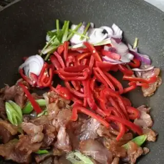 Make Paprika fried hooves step 4