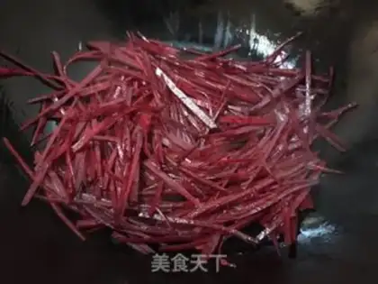 Make Cracking beets step 1