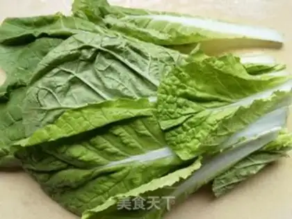 Make Little pepper garlic and cabbage step 0