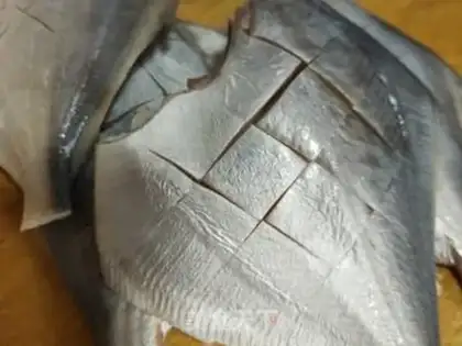 Make Red-burned flatfish step 1