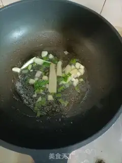 Make Paprika with black pork and plum step 3
