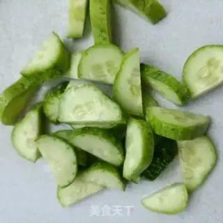Make cucumber-mixed shrimp step 0