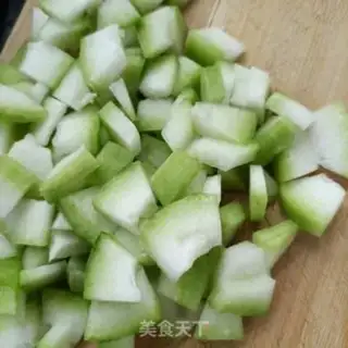 Make Seameat stew step 0
