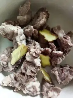 Make Pork bone soup step 1