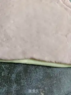 Make Potato-coloured buns step 2
