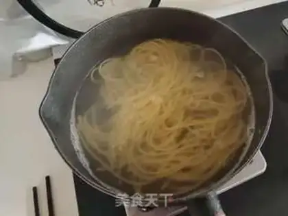 Make Roast corn noodles step 3