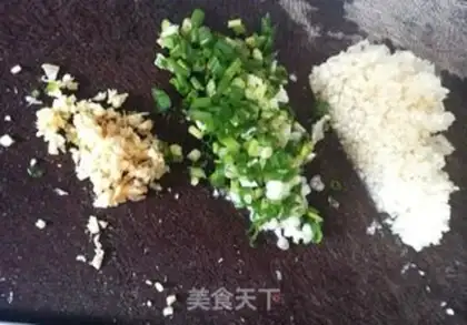 Make Garlic steaming dragons step 1