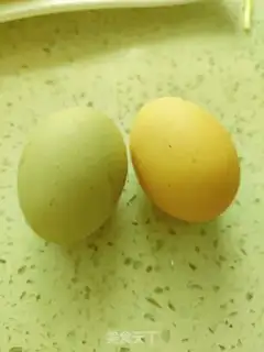 Make Egg soup step 0