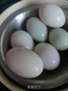 Make A simple duck egg step 6