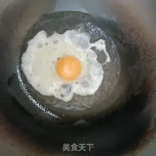 Make Hand grab cake step 2