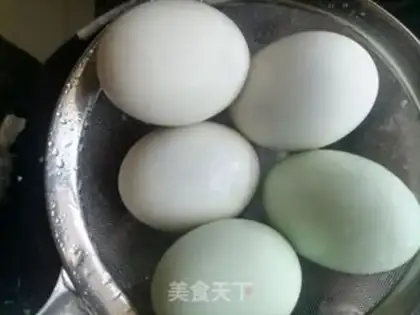 Make A simple duck egg step 7