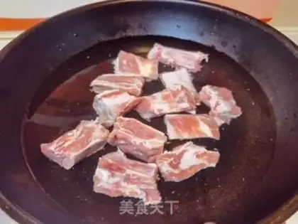 Make Bone salty soup step 1