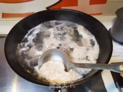 Make Bone salty soup step 2