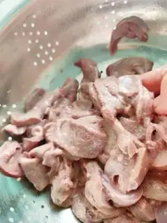 Make Paprika fried liver step 1