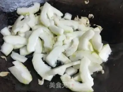 Make Shrimp peeled melons step 3