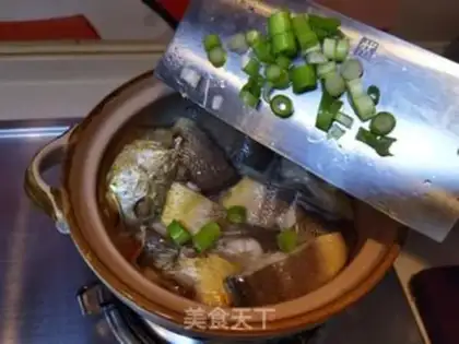 Make Yellow fish step 12