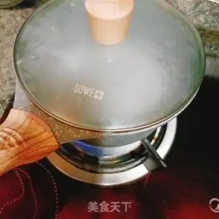 Make Hot dry noodles step 2