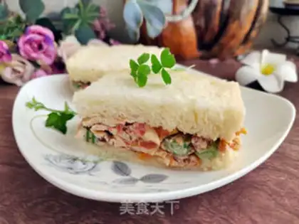 Make Tomato omelet sandwich step 11