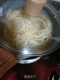 Make Hot dry noodles step 4