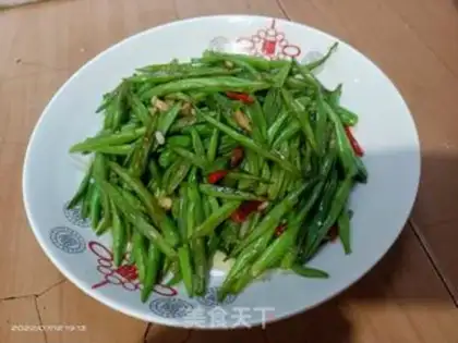 Make Spicy four-season beans step 5