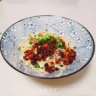 Make Hot dry noodles step 8