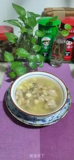 Make Lotus Tze is making peanut chop soup step 7