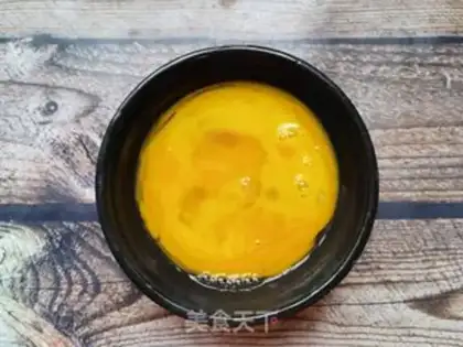 Make Spicy peppers and eggs step 2