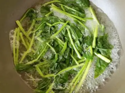 Make ♪ Golden fungus spinach with black tofu ♪ step 3