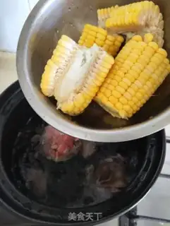 Make Golden ham and melon soup step 5