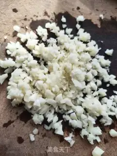 Make Garlic evaporates gill mushrooms step 2