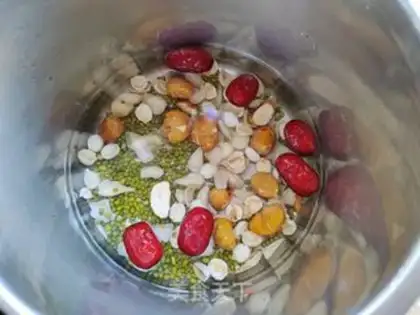 Make The green bean soup step 2