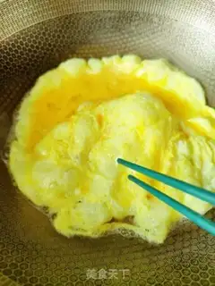Make Tomato fried eggs step 3