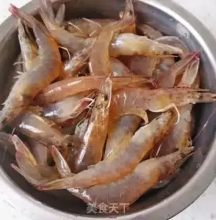Make Boiled shrimp step 1