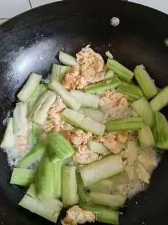 Make Smelt fried eggs step 6