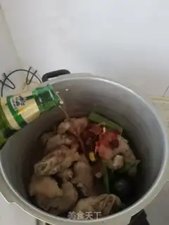 Make Hot pig hoof step 4