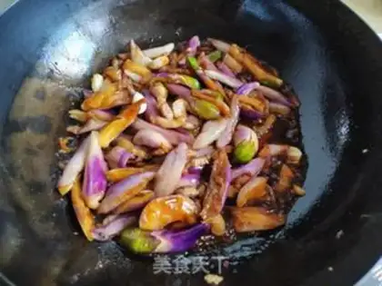 Make A five-flower eggplant fan step 8