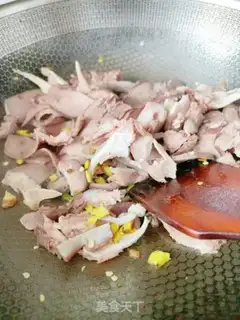 Make Piggy tongue step 7