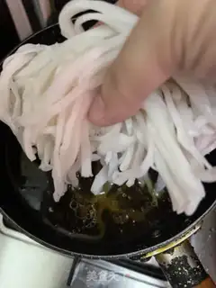 Make Pyramid fried soup step 10