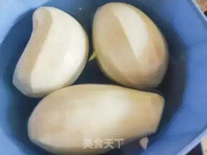 Make Garlic sesame sauce and eggplant step 0