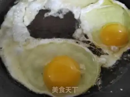 Make Hot soy noodle step 1