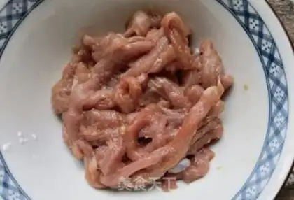 Make The rice is fried meat step 3