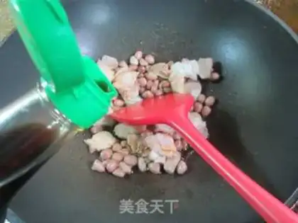 Make Peanut rice back in the pot step 4