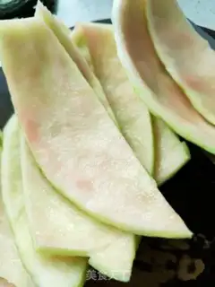 Make Fire watermelon step 1