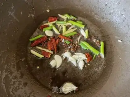 Make The rice is fried meat step 9