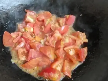 Make Tomato shrimp balls, egg soup step 2